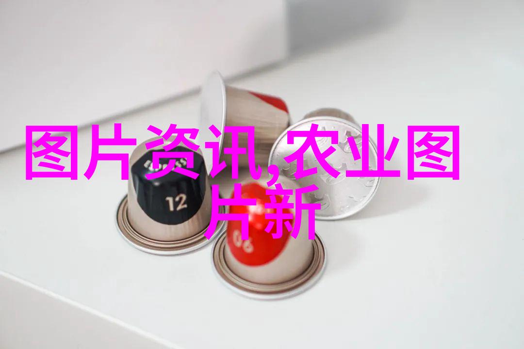 青青花木-碧波荡漾探索青花瓷中的自然美