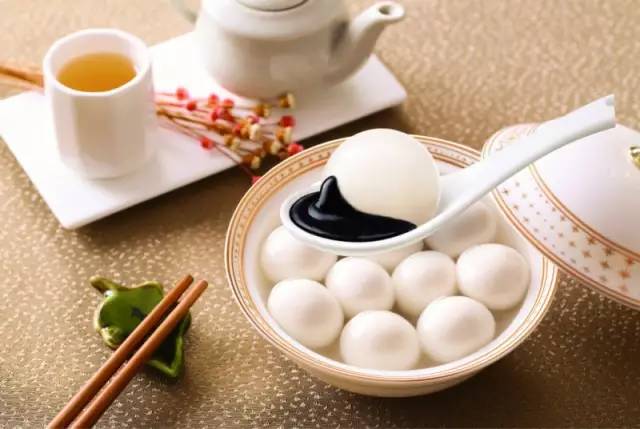 圈养肉牛养殖技术-高效饲养法则提升圈养肉牛的生长速度与肉质质量