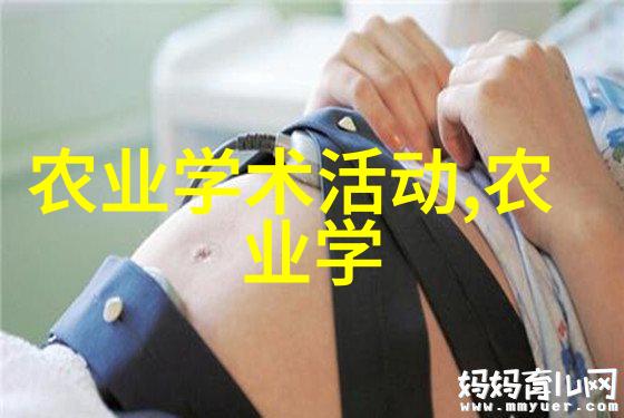 我应该如何定期浇水和修剪我的室外植物