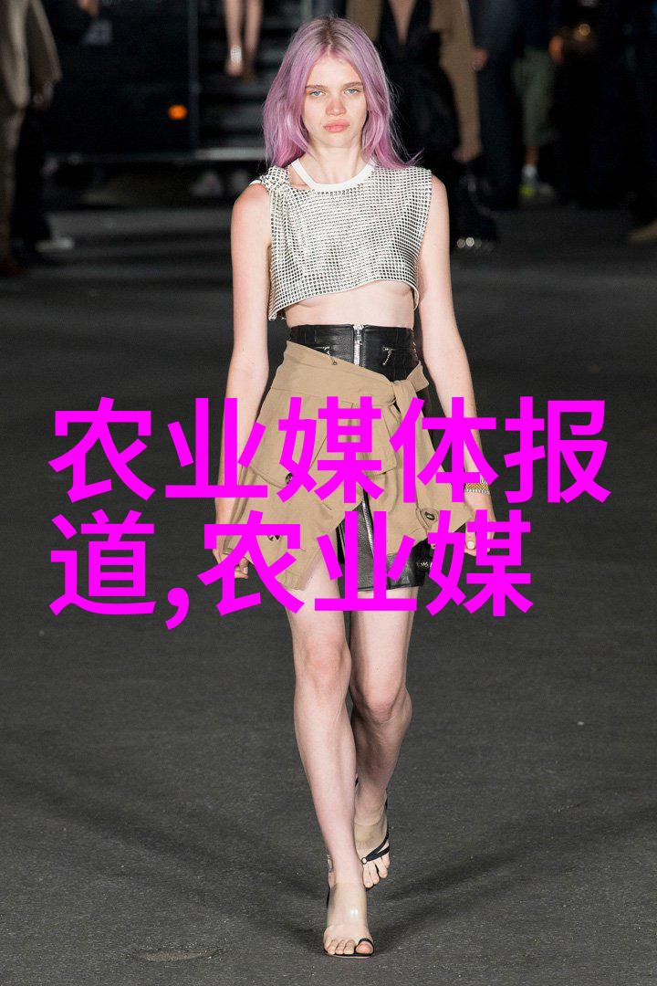 家庭温馨儿子深情的礼物