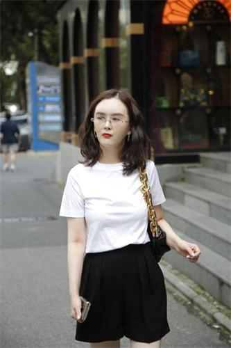 谁在背后操纵成都草莓苗市场引发了草莓劫