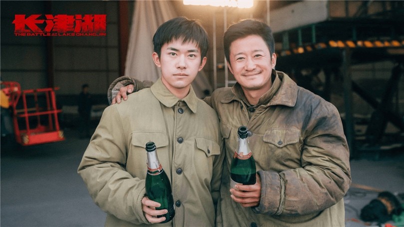 蜂起新时代新养蜂技术视频甜蜜的笑话与忙碌的蜜蜂