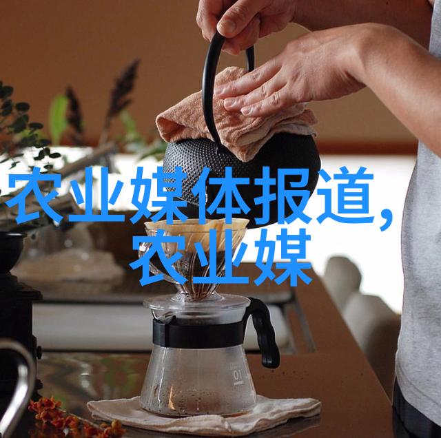 班主任的大兔子好软水视频我是怎么在一场意外的水戏中发现班主任的温暖