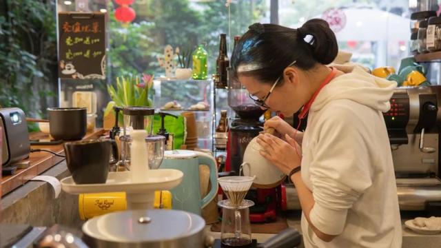 学习画画从看花图开始什么技巧可以让我的作品更接近原作风格呢
