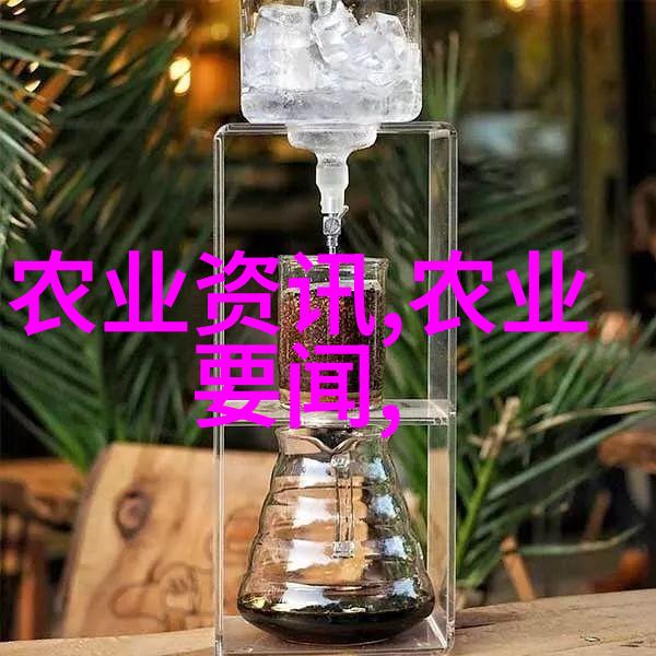 两位女性在私密空间里分享了一个亲密的瞬间真人动态图展现了她们之间的温馨互动