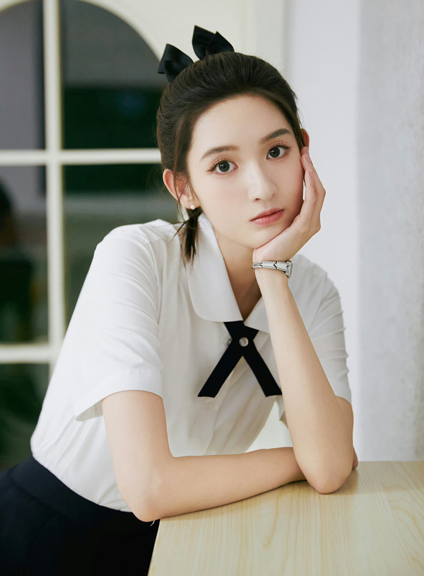从普通少女到黑皮辣妹的她和朋友们一起踏过未曾增添或删减的樱花之旅