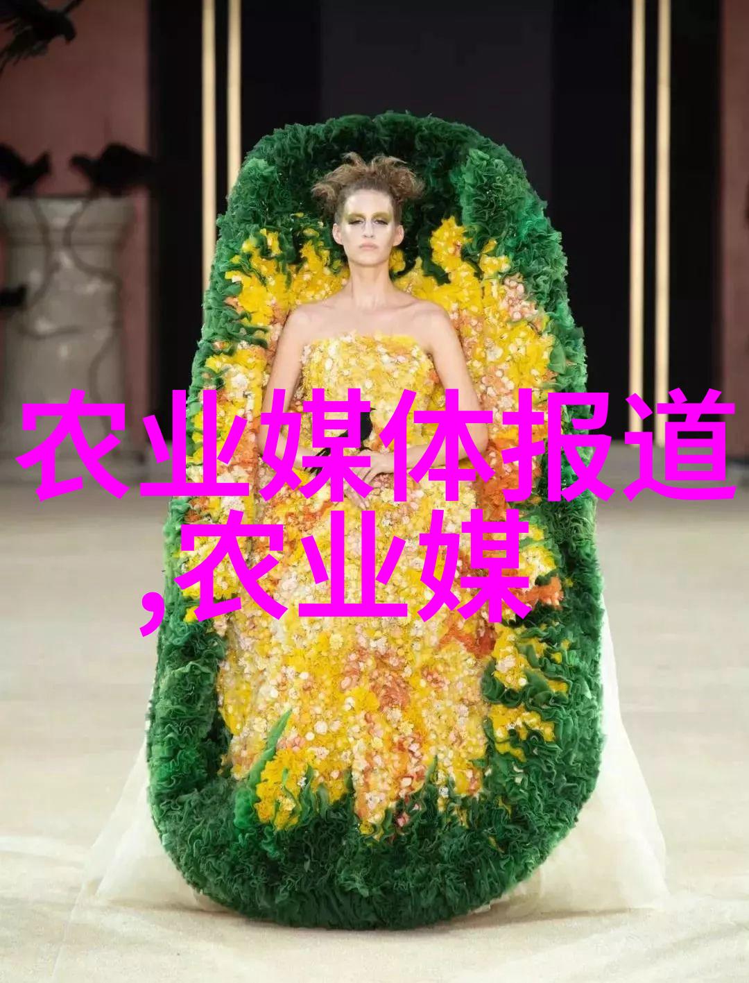 在设计升降机时考虑了什么因素来确保其运行效率和耐用性
