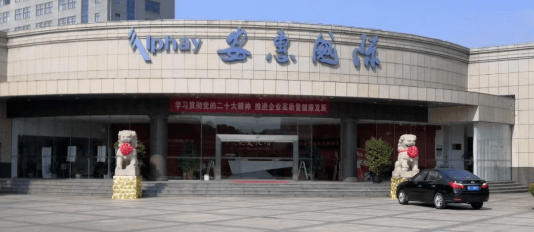 土鸡养殖技术全解析从繁育到饲养掌握自然养生的秘诀