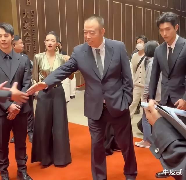 牛人秘籍如何用草根魔法让你的奶牛变身为超级英雄