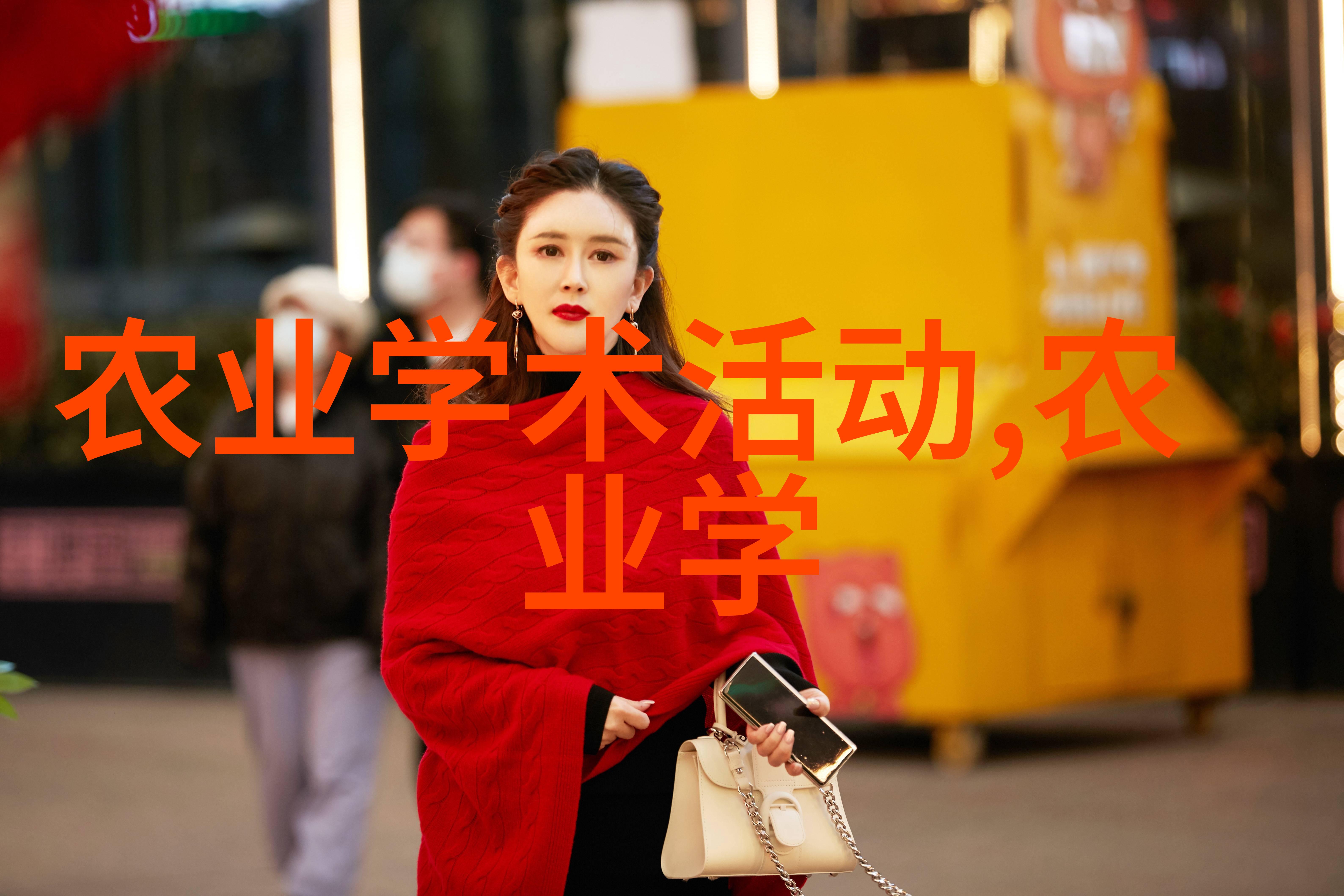 春意盎然的阳台花园揭秘那些让宅邸更旺盛的绿色好友