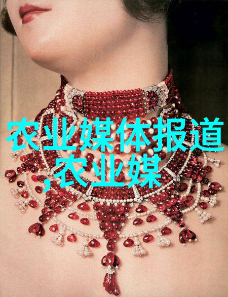 在不同规模农场中手动操作和自动化操作之间存在什么样的成本差异