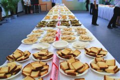 加工所马铃薯系列主食产品亮相国际研讨会