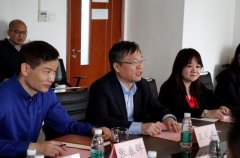 瞧瞧这辣条加工所和西贝大佬亲上加签啦农业科